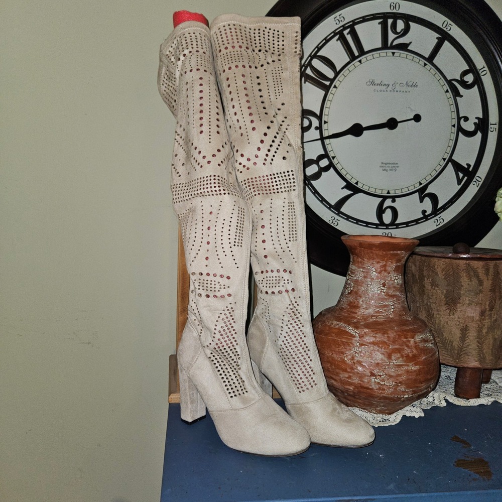 Unbranded Over The Knee Boots Womens Size 7/8 Beige Faux Suede Laser Cut Block